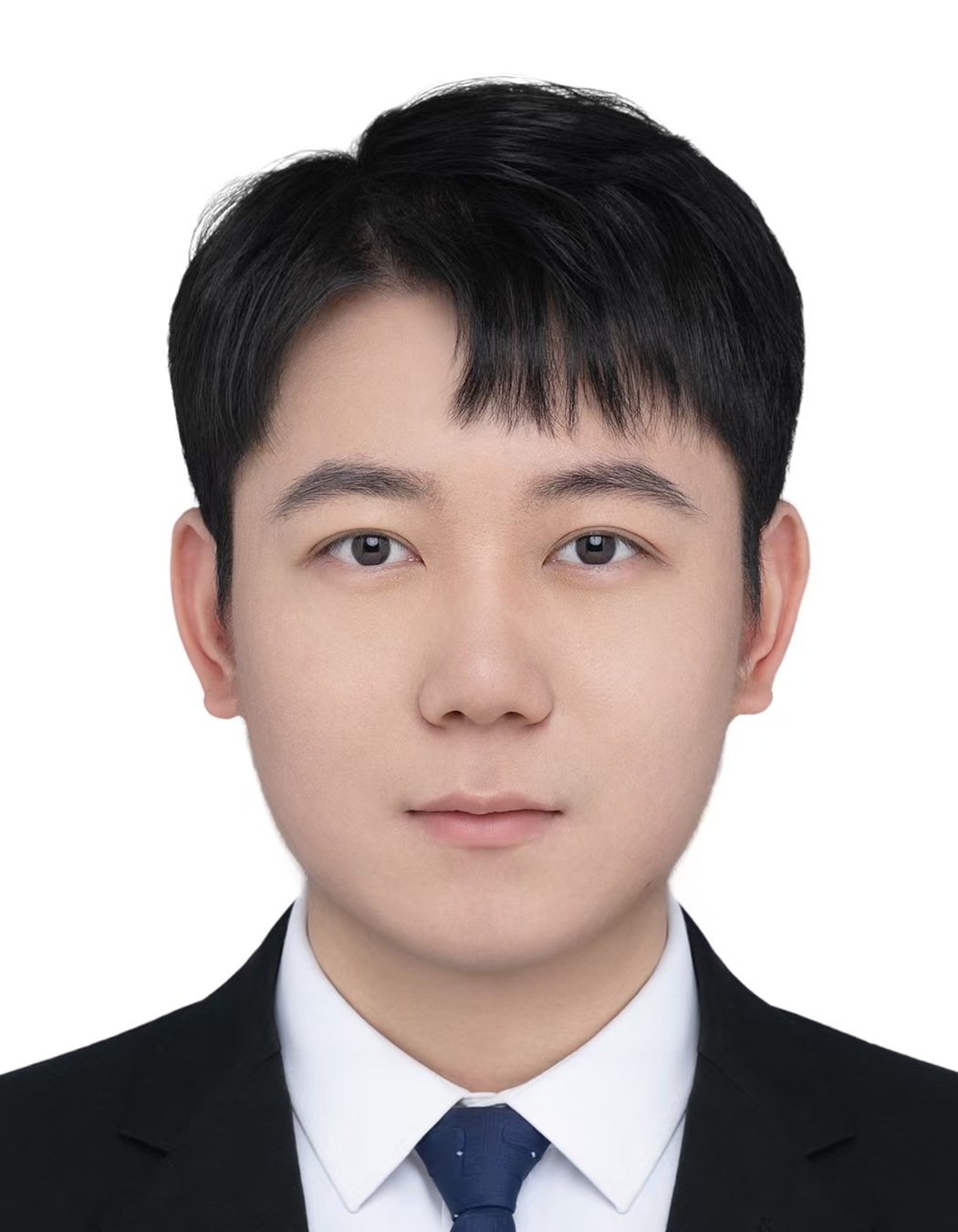 李佩泽证件照
